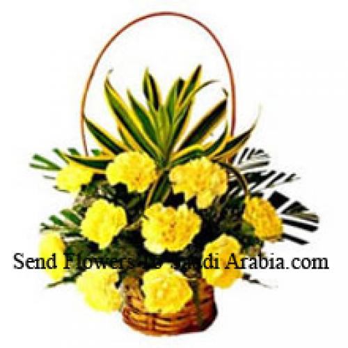 12 Elegant Yellow Carnations